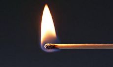 用沉默的句子述说内心情感状态