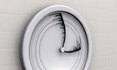 时间在飞快地溜走，令人欲哭无泪的句子