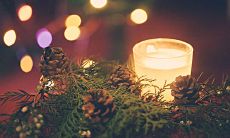 在夜晚传递爱意的温馨问候短信,让心灵互相交织在黑暗的时空里