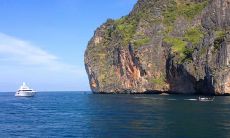 精彩绝伦的场景描写，展现出自然美景所具有的绝佳风光，让你心灵上感受到自然的神奇之美