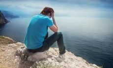 回忆往昔的爱情，经典悲伤句子令人心酸落泪