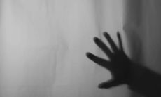 让人深感失望和心寒的词句，表达对友情的不信任与失望感情