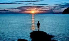 众多小学生选出的座右铭整理大全,针对不同主题的励志格言、人生哲理及道德信仰等寓教于乐的金句汇总!