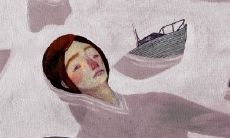 当人们在经历痛苦的分离、失落和破裂后，措辞悲伤和无助的句子，表达出人生对爱情失望的复杂情感