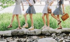 在和我亲密无间的闺蜜度过了一个充满欢笑、快乐的一天之后,我分享了一些让人感到幸福的朋友圈句子