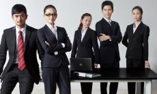 如何创建一个短而霸气的销售团队口号?