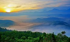 在苦难和烦恼中,才能看清真正的情感和人性-有关心烦患难的句子改写