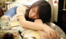 数不尽的痛苦和心碎：表达感情失望的一系列句子及心情短语