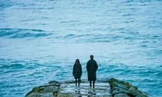 寂寞萦绕心扉的感受：探寻内心孤独之美的诗意句章