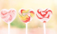 一篇优美句子的合集:探索和表达亲情的感人语句、感悟和分享亲情的温馨短语、激发和表达亲情的动情片段、唤起和弘扬亲情的动人诗句