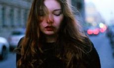 这句话让我对爱情充满失望和迷惑，并感受到了深刻的痛苦和挣扎