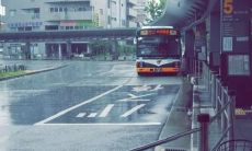 哲思思考亲情的独特角度,引出了关于家庭、爱与人性的深刻哲学思考句子!