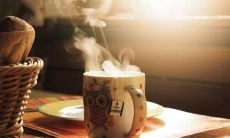 通过发朋友圈表达过年期间因高速堵车而感受到的压抑和焦虑的长篇述说