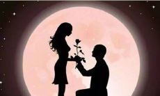 一些关于中国传统七夕节的浪漫句子，以及它如何被现代人庆祝的方式