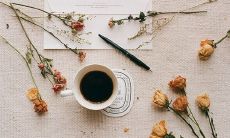 蕴含幽默与风趣的启示性座右铭——让你每天都能笑口常开！