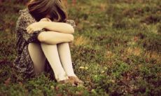 深刻而令人心酸的句子,带有强烈的情感色彩和感伤的情绪