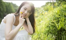 一组优美动人的微笑引发共鸣的句子,传递唯美情感