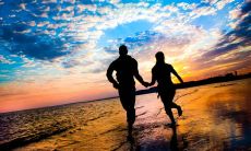 一份感人至深、浪漫动人、甜蜜满满的写给女朋友的情话短句!