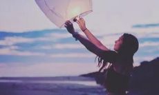 如何在毕业季朋友圈上惟妙惟肖地寄语?让我们分享一些简短但深刻的毕业季朋友圈配语短句!