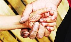 描绘温馨、感动的亲情的唯美句子，让你感受浓浓的家庭温暖