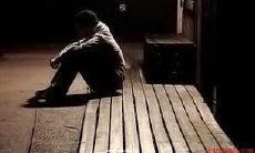 深感失望,心如刀割,对深爱的爱人的远离感到无以复加的痛苦