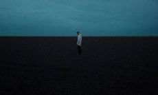 我感到极度失望，因为我无法忍受我的丈夫的家人的行为和态度