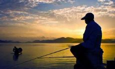 从青春到中年：无奈与感悟交织的人生转折点